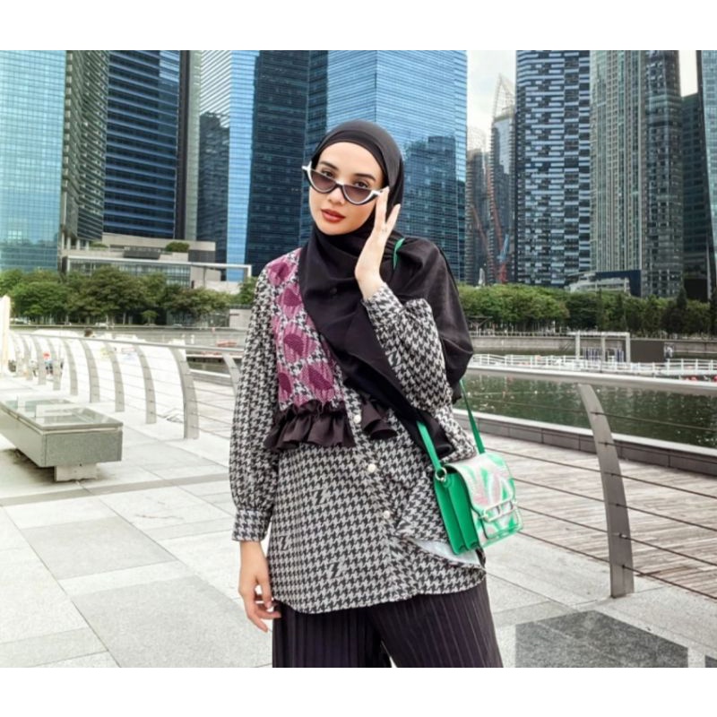 zaskia Sungkar Betty blouse size S