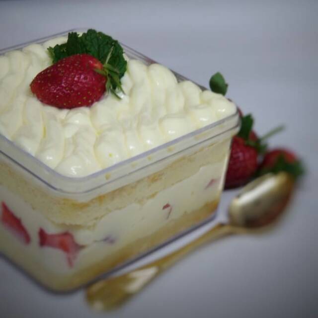 

Strawberry shortcake box