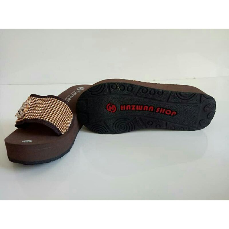 Sandal wanita spon hazwan slop coklat