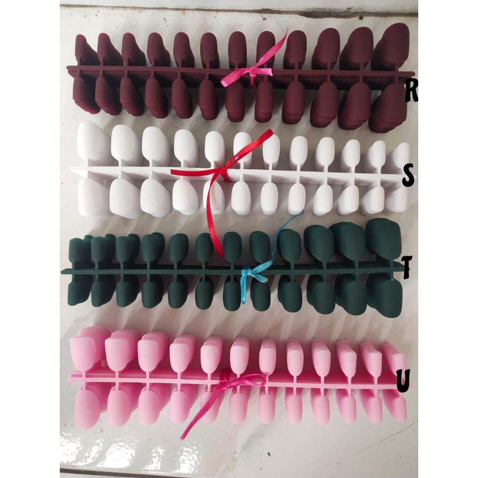 Kuku Palsu Warna Matte isi 24pcs Bentuk Oval Pendek