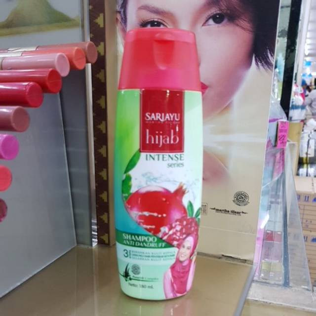 Sariayu Hijab Intense Shampoo