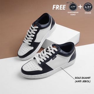 mens name brand sneakers on sale