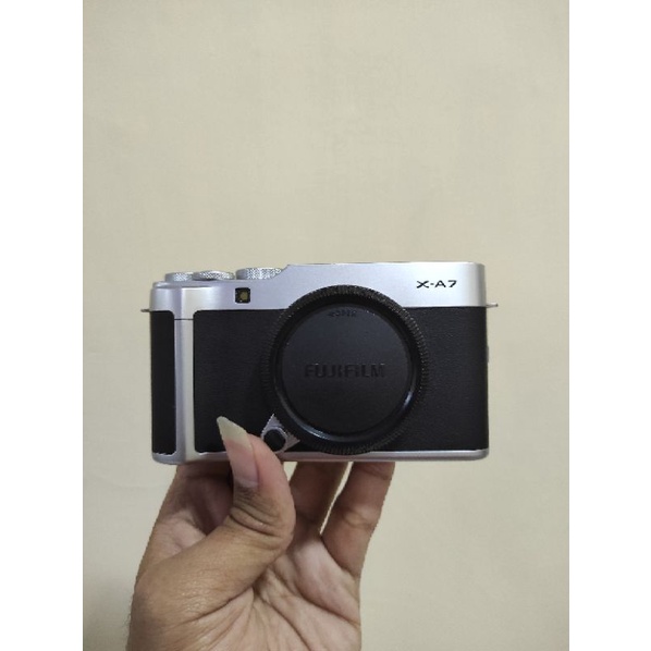 Mirrorless Fujifilm xa7 X-A7