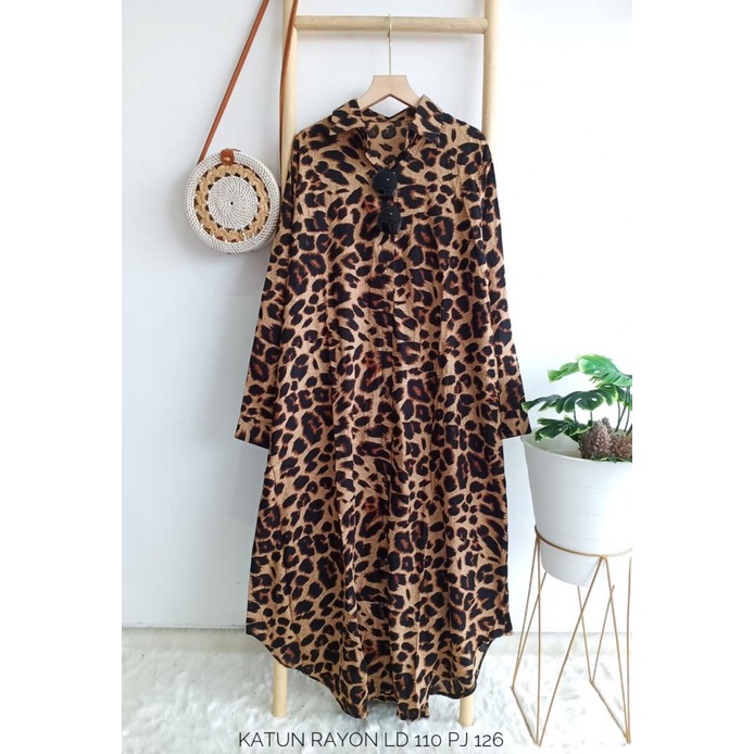 Dress Tunik Panjang Wanita Motif Macan