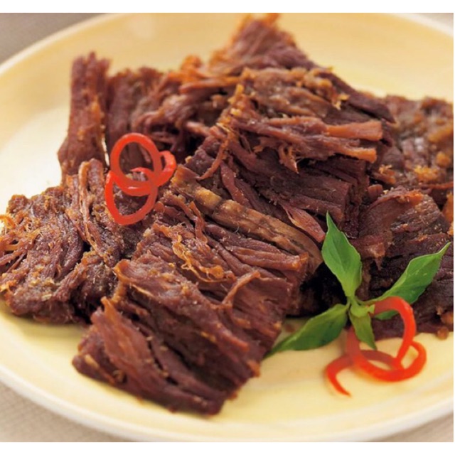 

Daging sapi ( empal , rendang )