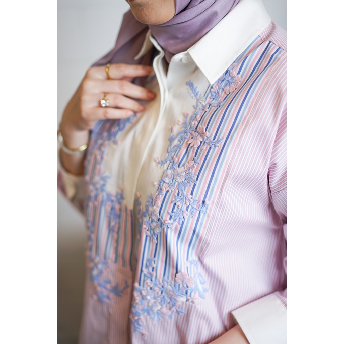 PINK FLOWERS BLUE RECTANGLE SHIRT - ARTKEA