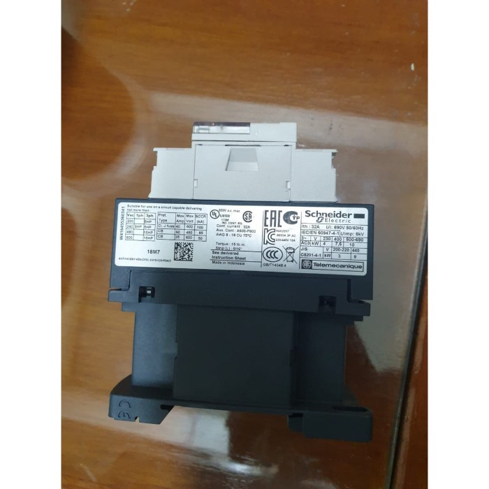 schneider electric LC1D18M7 / LC1D18 / lc1d18 kontaktor / contactor - M7