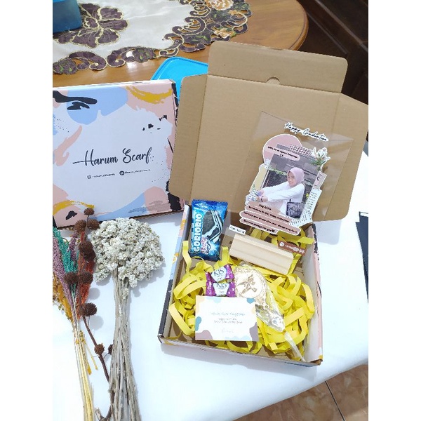 KADO UNIK| HAMPERS BOX Custom AKRILIK Graduation/Wisuda | Hadiah Wisuda | Graduation Gift | Akrilik Wisuda-7