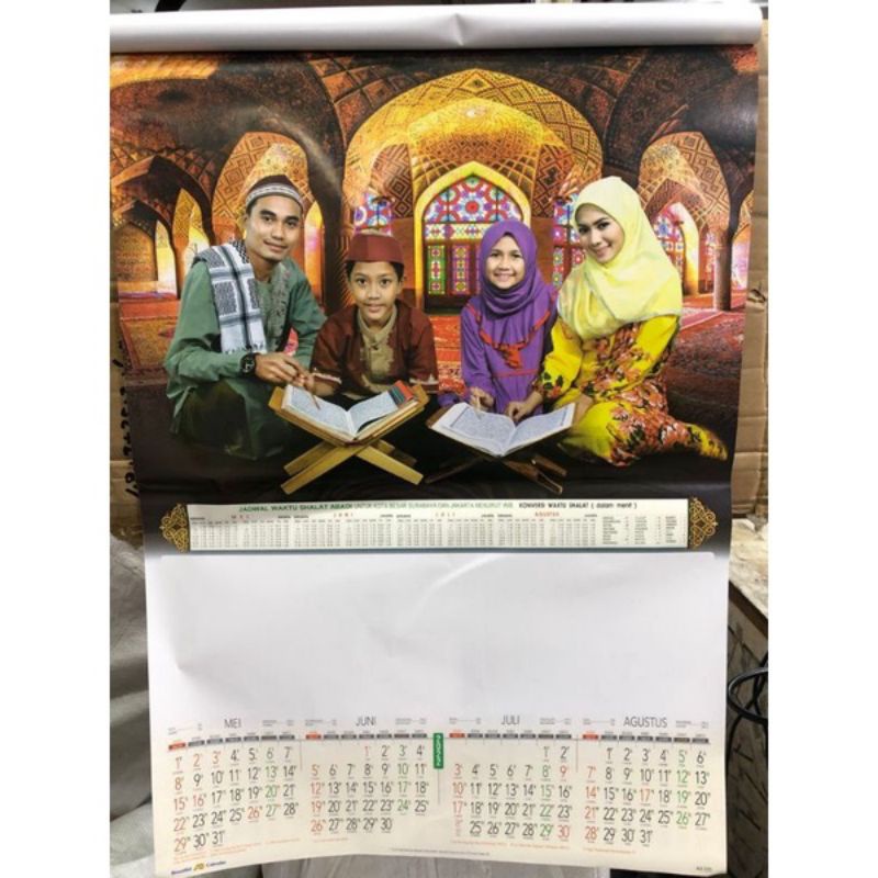 newKALENDER DINDING CATURWULAN 2022 MOTIF KELUARGA SAKINAH