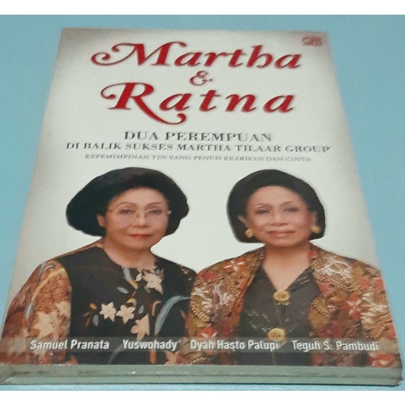 Martha & Ratna(Pendiri Martha Tilaar Group)