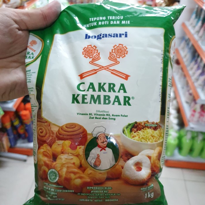 

PCS 1KG - TEPUNG TERIGU CAKRA KEMBAR 1000GR / BOGASARI atayatoko