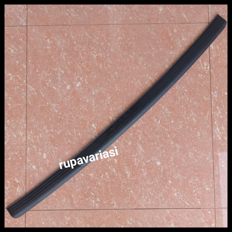 silplate sill plate belakang pintu bagasi toyota calya plastik abs hitam