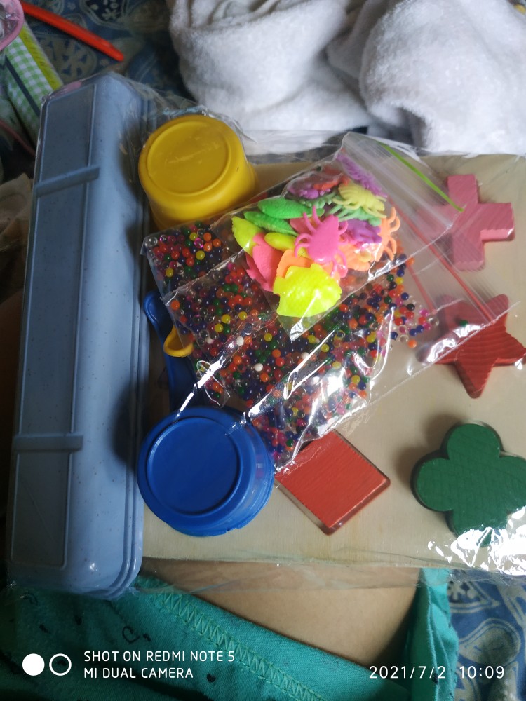 Alat Makan Set Bahan Jerami