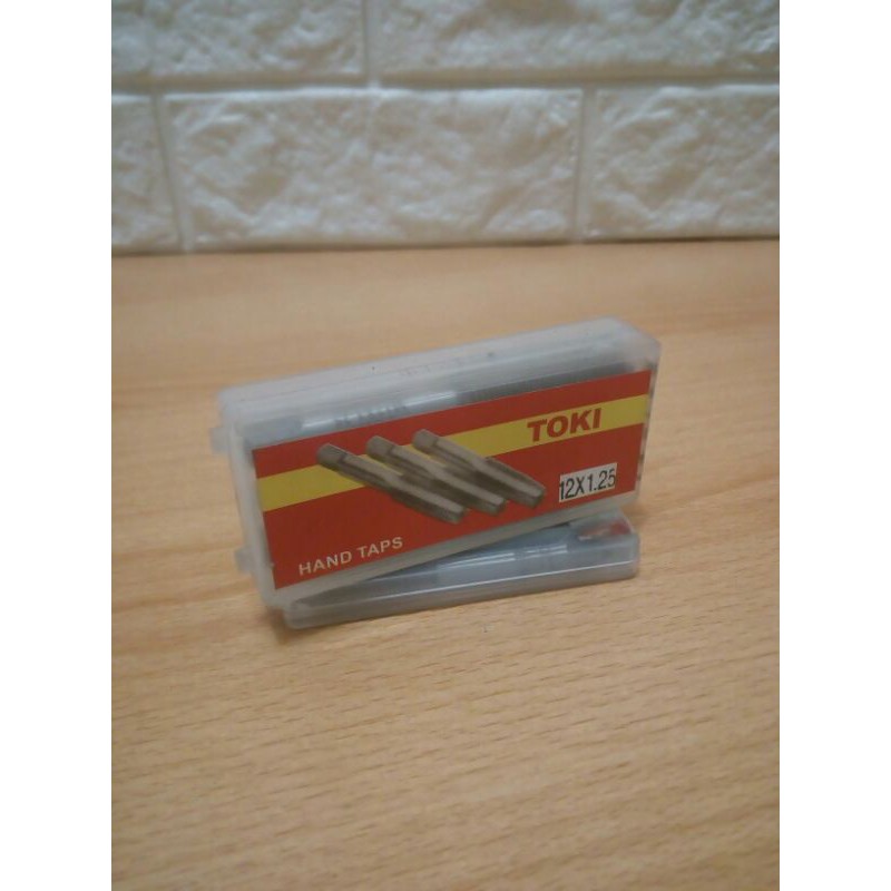 SKC Hand tap m10x1.5 set 3pcs tap drat