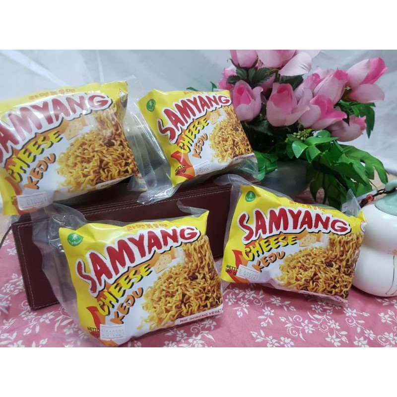 

MIE VEGETARIAN - SAMYANG CHEESE (RASA KEJU)