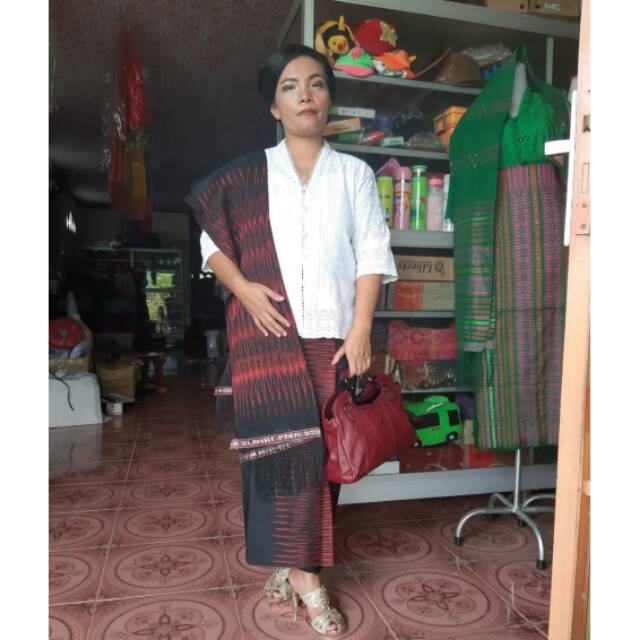 ASLI SONGKET BATAK SARUNG SELENDANG TENUN TOBA MANDAR TARUTUNG MERAH HITAM SIRMACUK CAKSURI SURI