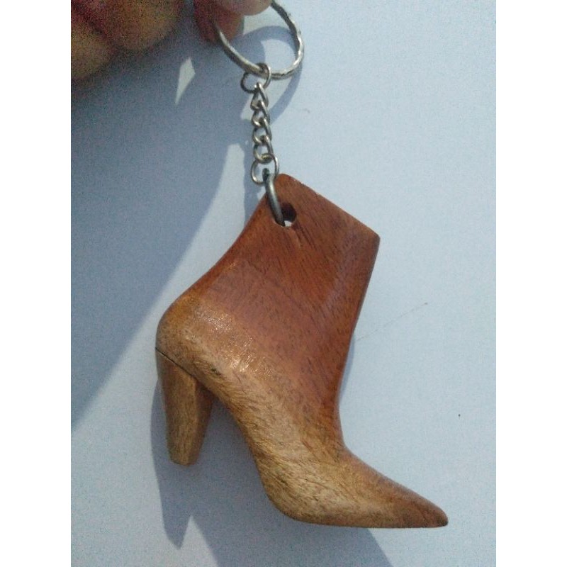 Souvenir Unik | Gantungan kunci unik | gantungan kunci lucu | Gantungan Kunci Miniatur Sepatu