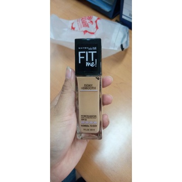 Maybelline Fit Me Matte Foundation