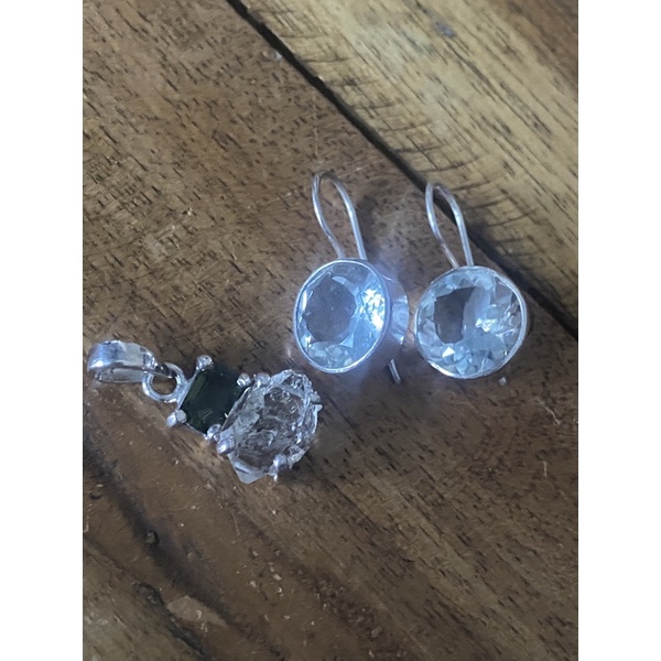 liontin and anting prasiolite moldavite