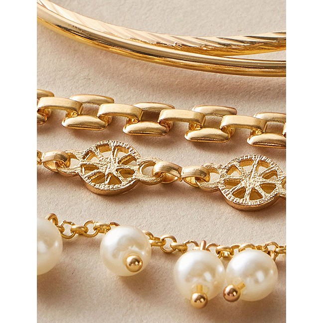 LRC Gelang Tangan Fashion Gold Color Coloren Pearl Gravel Geometric Hollow Alloy Multilayer Bracelet