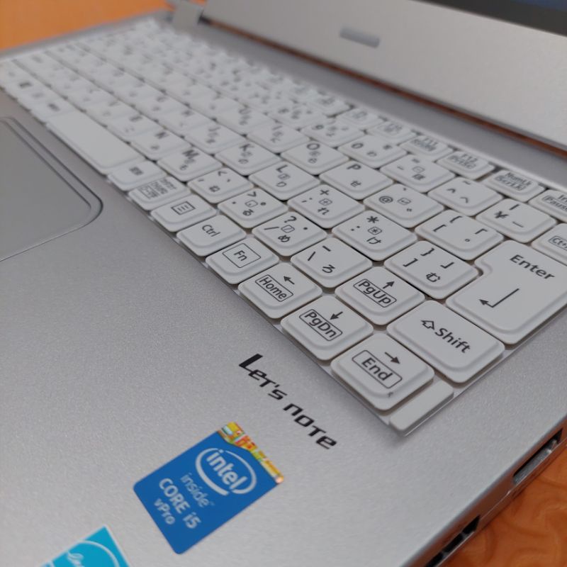Laptop Murah Original Ultrabook Core i3 / i5 Ram 4GB / 8GB HDD 500GB / SSD 256GB 14