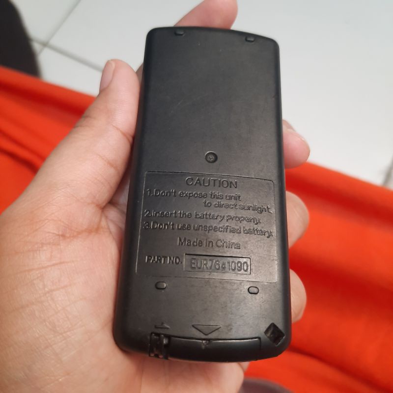 REMOTE REMOT TAPE MOBIL TOYOTA EUR7641090 ORIGINAL ASLI
