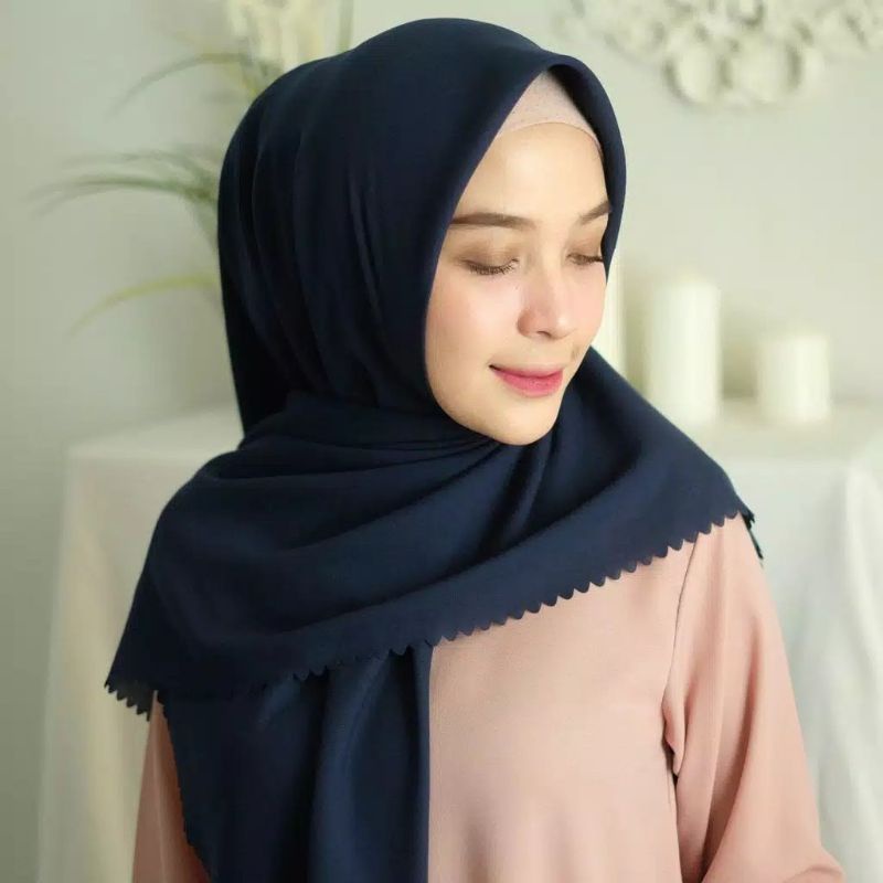 Baru Kerudung segiempat warna navy hijab jilbab bella square lasercut double hycount premium lembut 