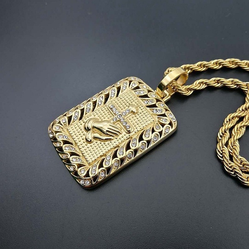 Kalung Liontin Salib Buddha Bahan Titanium Steel Lapis Emas Untuk Pria