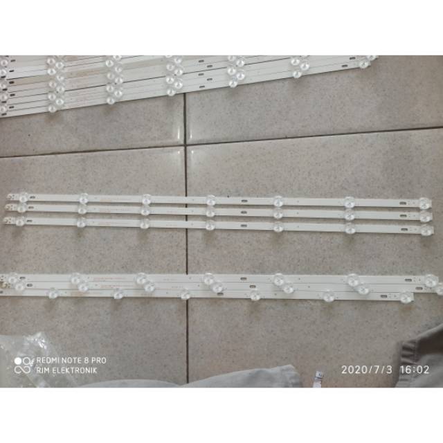 Lampu LED 7 kancing 3v universal