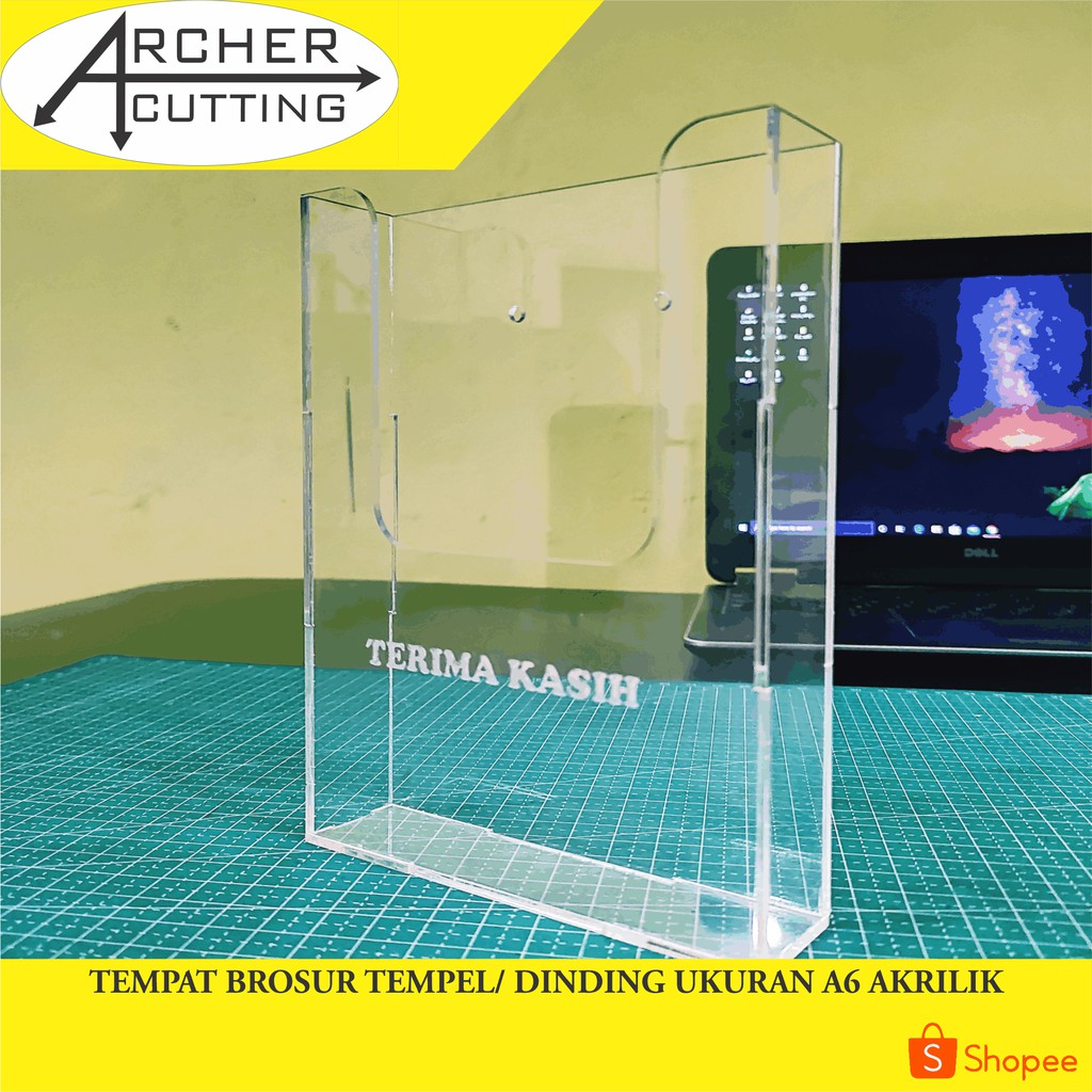 Tent holder/ tempat brosur dinding tempel A6 akrilik