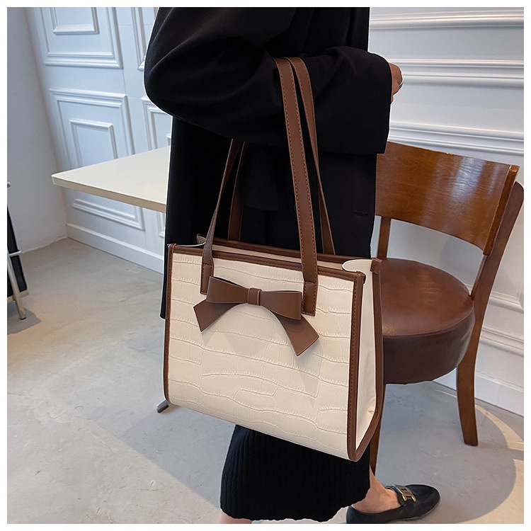 ( 2PC 1KG ) GTBI998879268 New Arrival  !!!  Tas Selempang Wanita Import  Premium Terbaru