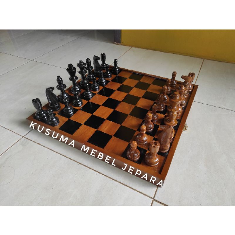 Papan Catur Kayu Jati Tua Berkualitas ( Panjang 50cm, Lebar 50cm)