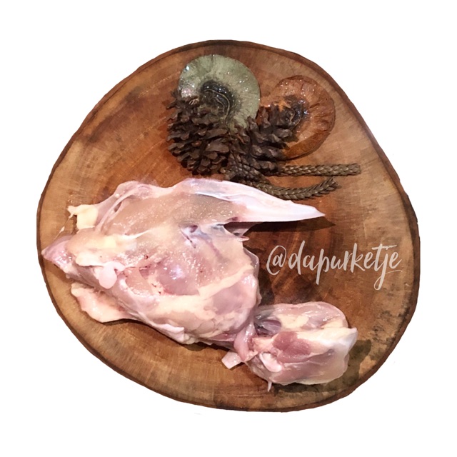

KERONGKONGAN AYAM 1KG FRESH / TULANG PUNGGUNG AYAM