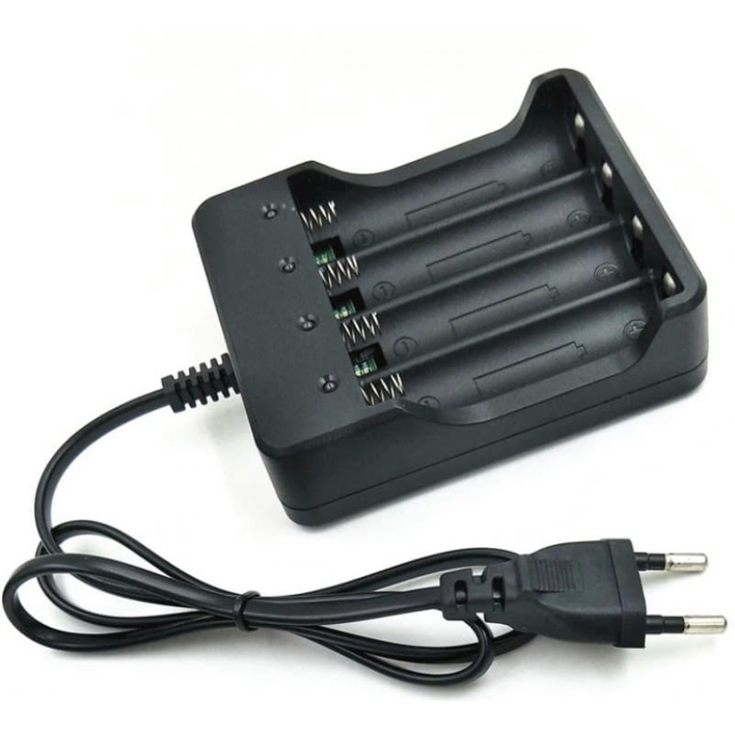 Desktop Charger Baterai 18650 4 Slot