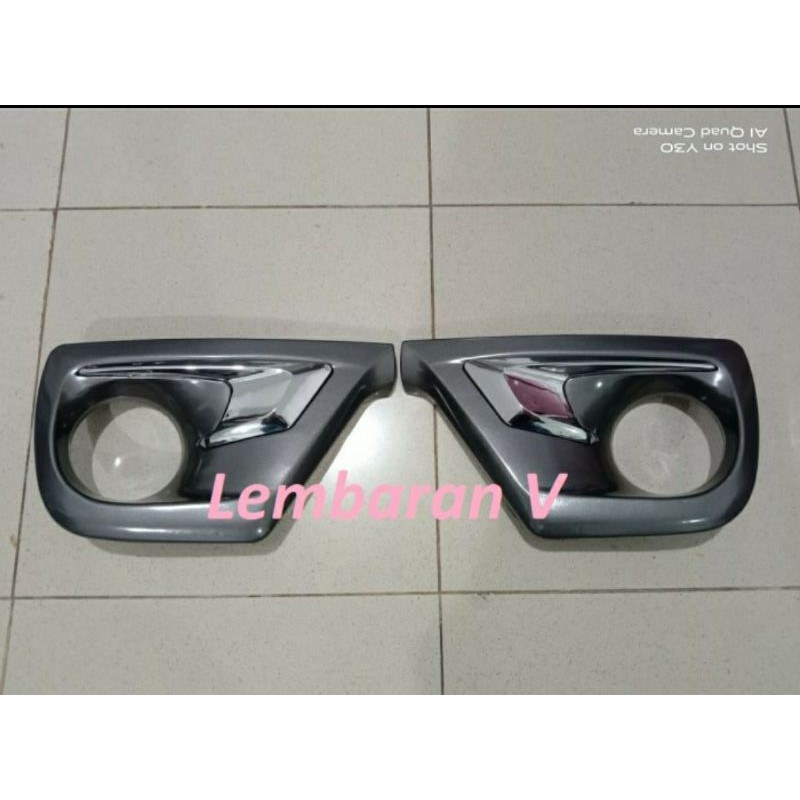 Cover foglamp fog lamp avanza 2015 list bawah luxury