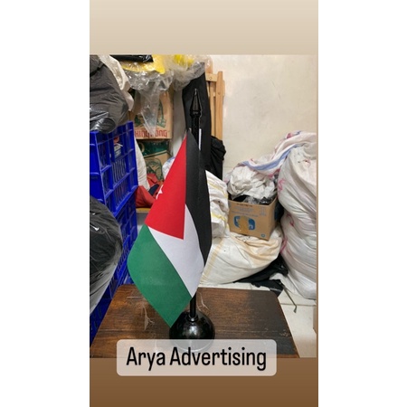 bendera negara JORDAN+tiang kayu meja
