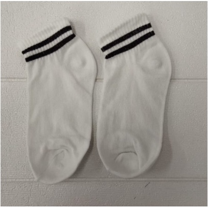 ❄ TMALL ❄ R140 Kaos Kaki Korea Style Casual Sport Motif Garis Bahan Katun Warna Polos Medium Sock-PUTIH HITAM