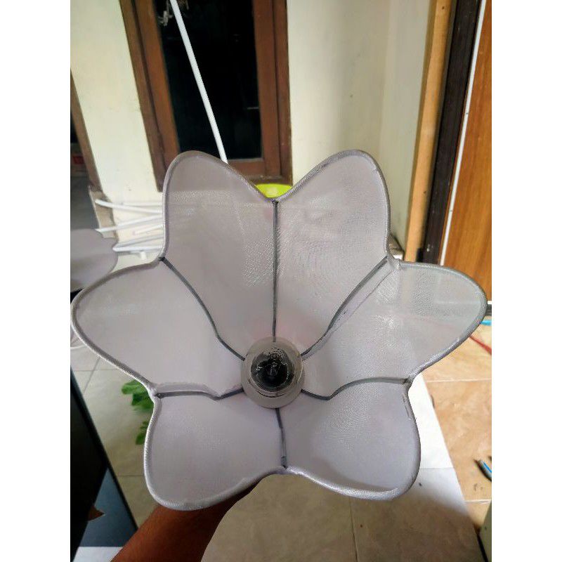 lampu dekorasi,pipa elastis, kap lili
