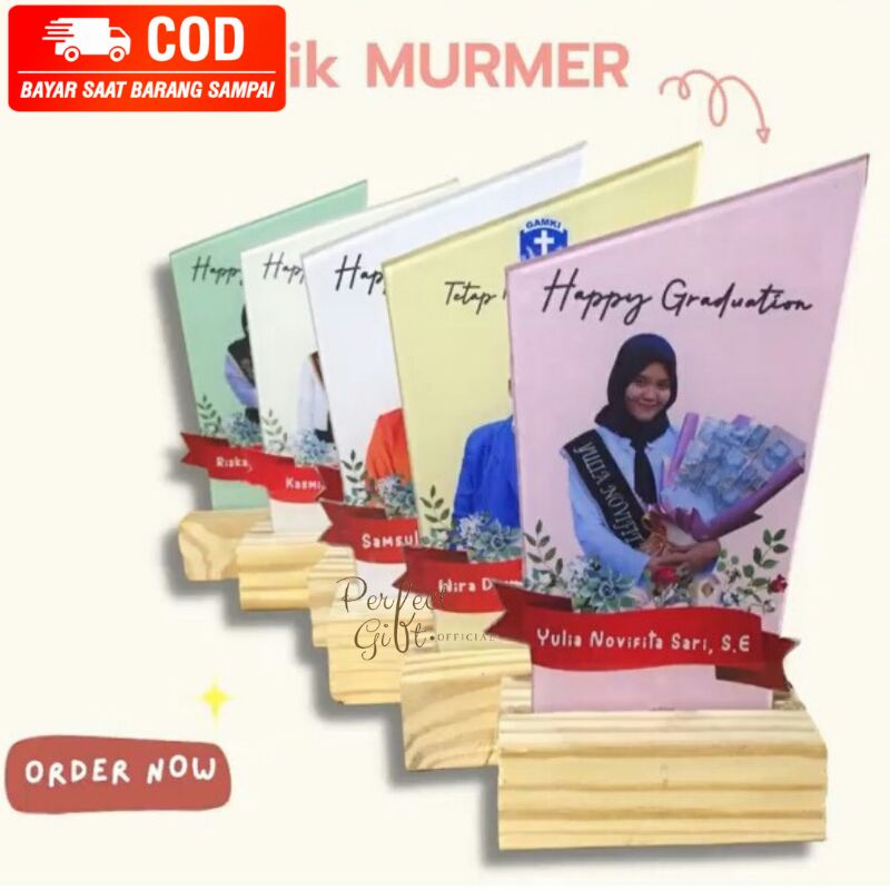 (PERFECTGIFT.OFFICIAL) HADIAH KADO PLAKAT WISUDA AKRILIK GIFT BOX MURAH JAMBI FOTO CUSTOM DENGAN UCA