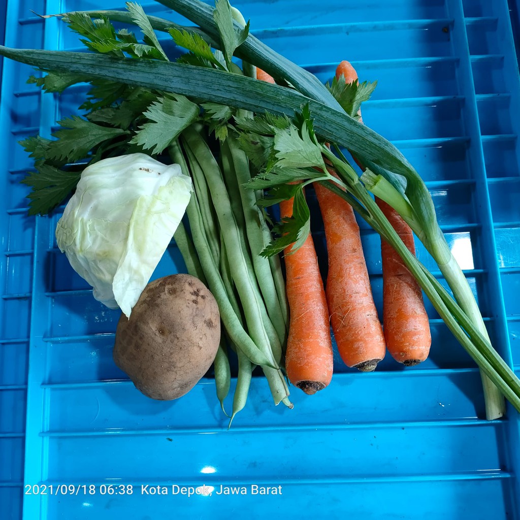 

Paket Sayur Sop Komplit | Sayur Sop | Sayuran Paket Komplit | Paket Sayur Sop