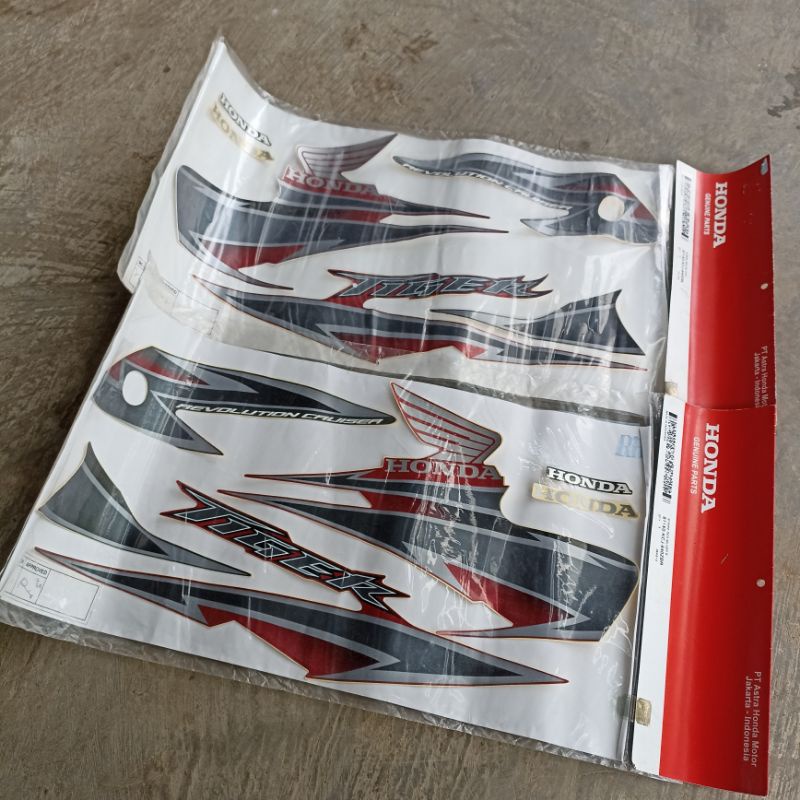 Strip sticker striping tiger revo  2010/2011 original