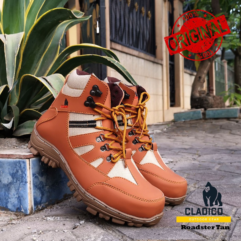 Sepatu Cladico Lion Low