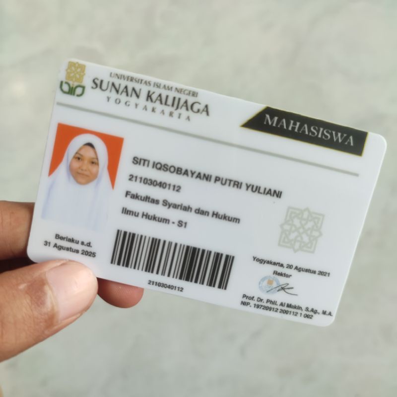 

CETAK ID CARD KTM KARTU PELAJAR KARTU MEMBER MURAH CUSTOM FREE DESAIN WARNA TAJAM TANPA MINIMAL ORDER