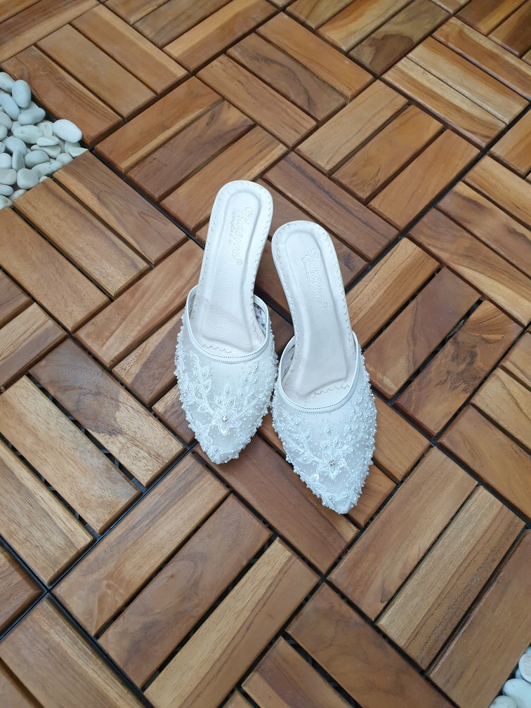 Decking Tile Lantai Kayu / Ubin Kayu / Parquet Harga Spesial