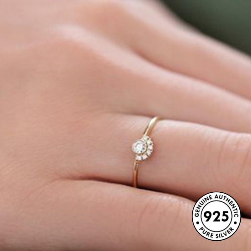 Cincin Bentuk Mahkota Aksen Berlian Bahan S925 Silver Plated