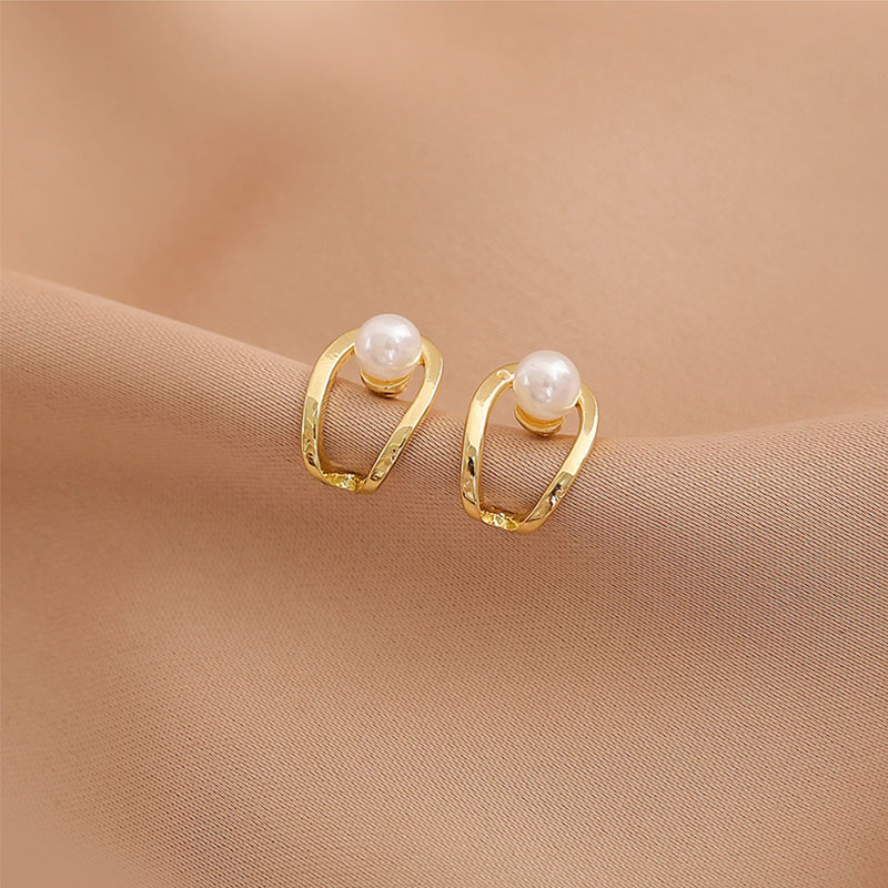 Minimalism Artificial Pearl Earrings U Shaped Ear Studs Jewelry Women and Girl Earring Latest Design