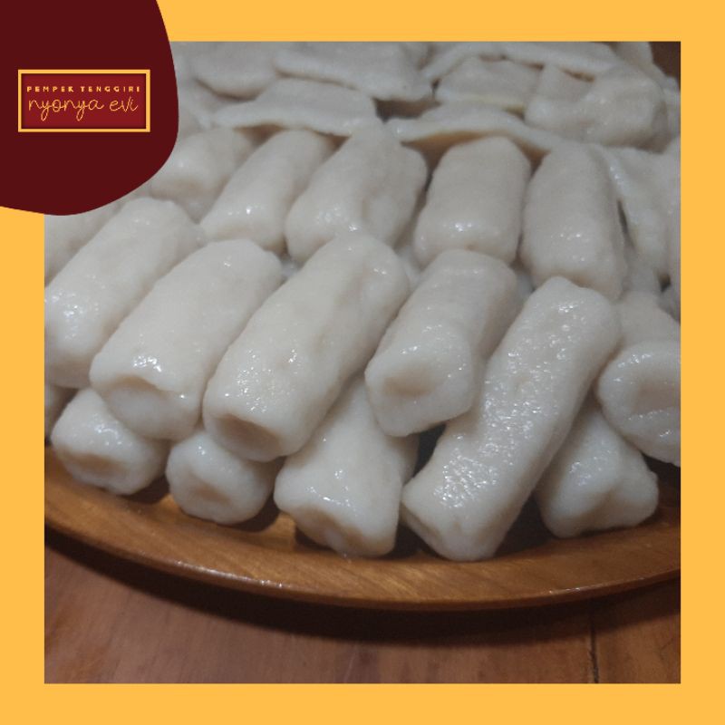 

Pempek Lenjer Kecil Asli Tenggiri Nyonya Evi (40 gr)