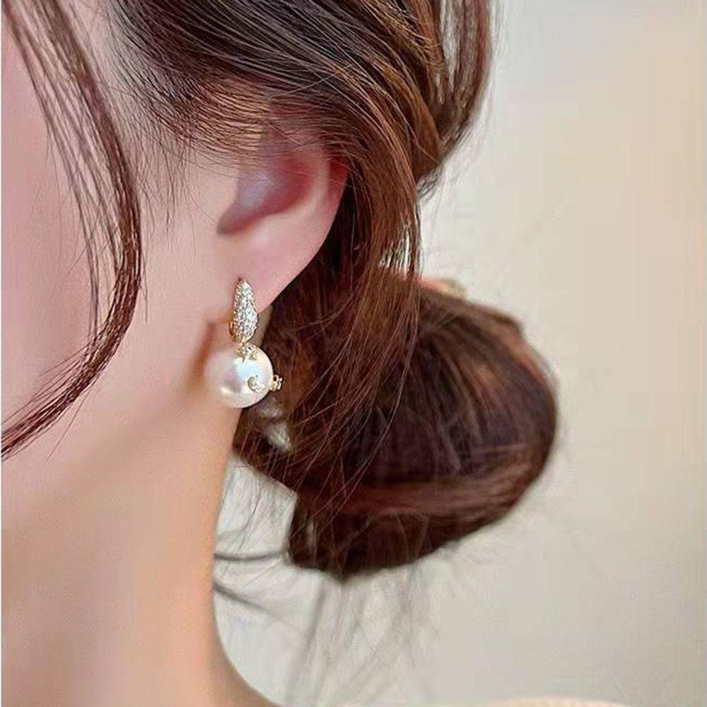 NEEDWAY Gaya Korea Drop Earrings Mewah Menawan Bintang Perhiasan Hadiah Temperamen Wanita Menjuntai Anting