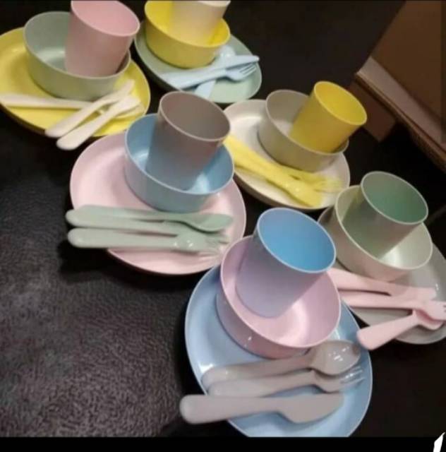 (CEK FOTO) Peralatan makan sendok garpu pisau isi 18 PCS BPA FREE ALAT MAKAN BAYI warna pasTEL zt