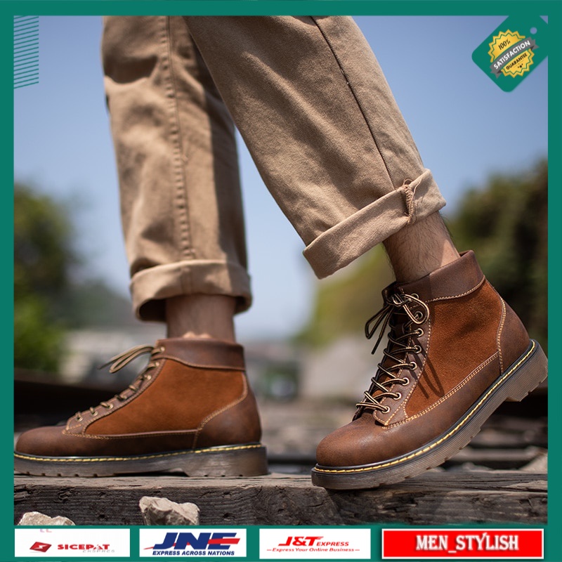 Sepatu Pria Boot Casual Maden Men Leather Martin Boots American Retro Ankle Tooling Boots Wear-resis